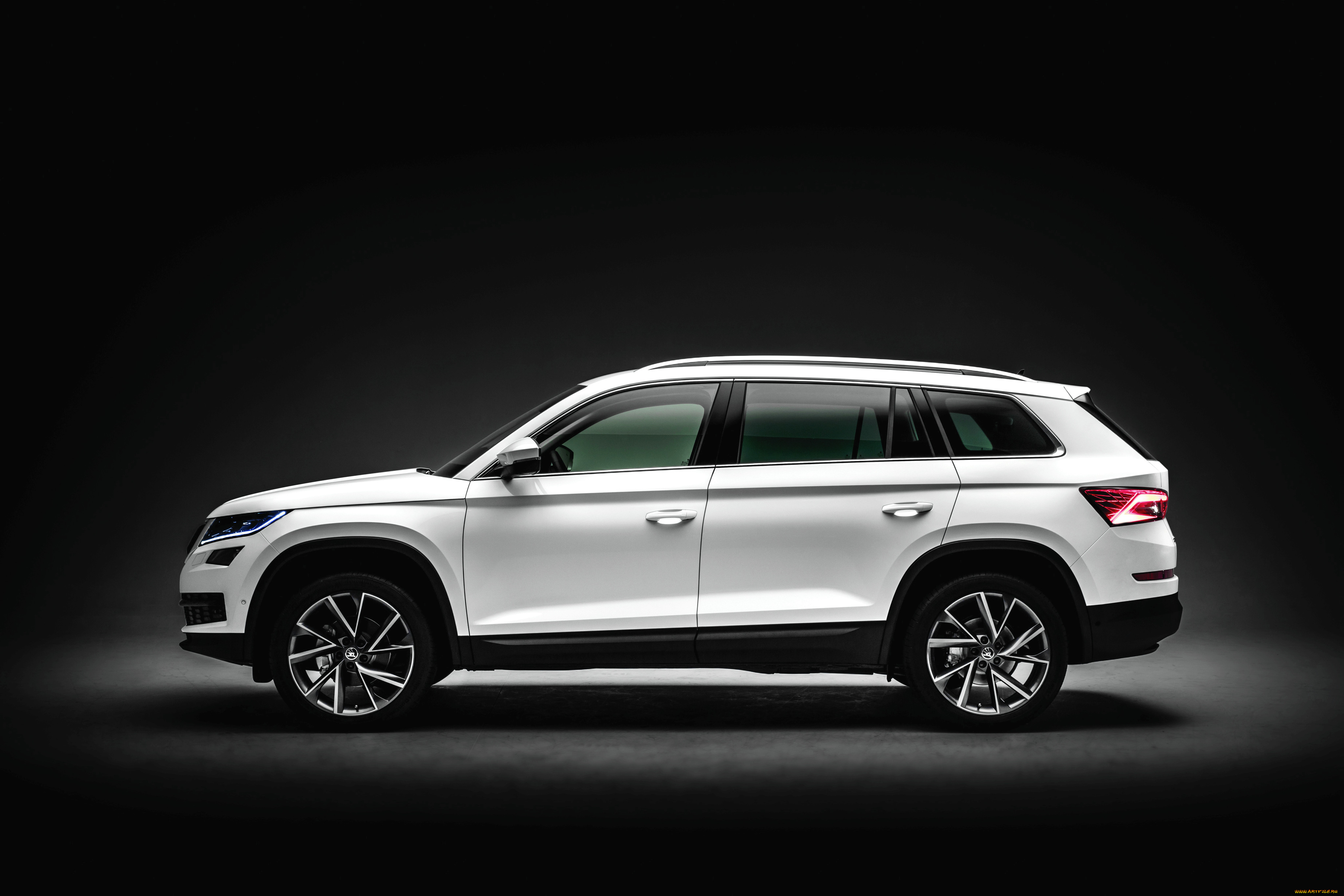 , skoda, kodiaq, uk-spec, 2016